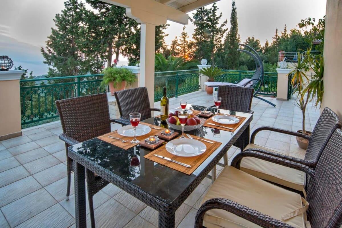 Paxoi Serene Oasis - Mylos Mediterranean Charm Arvanitakeika Ngoại thất bức ảnh